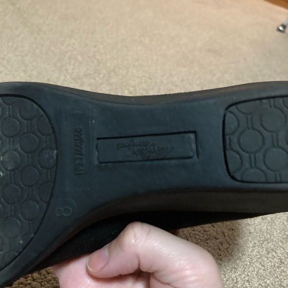 Black suede wedges with buckle detail, size 8, professional - Picture 9 of 11